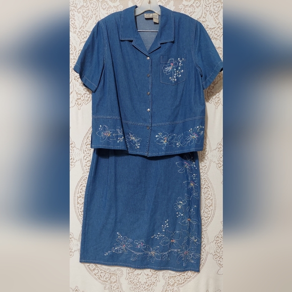 Koret City Blues Dresses & Skirts - 🟡 Koret City Blues shirt and skirt size Large (InvW071)